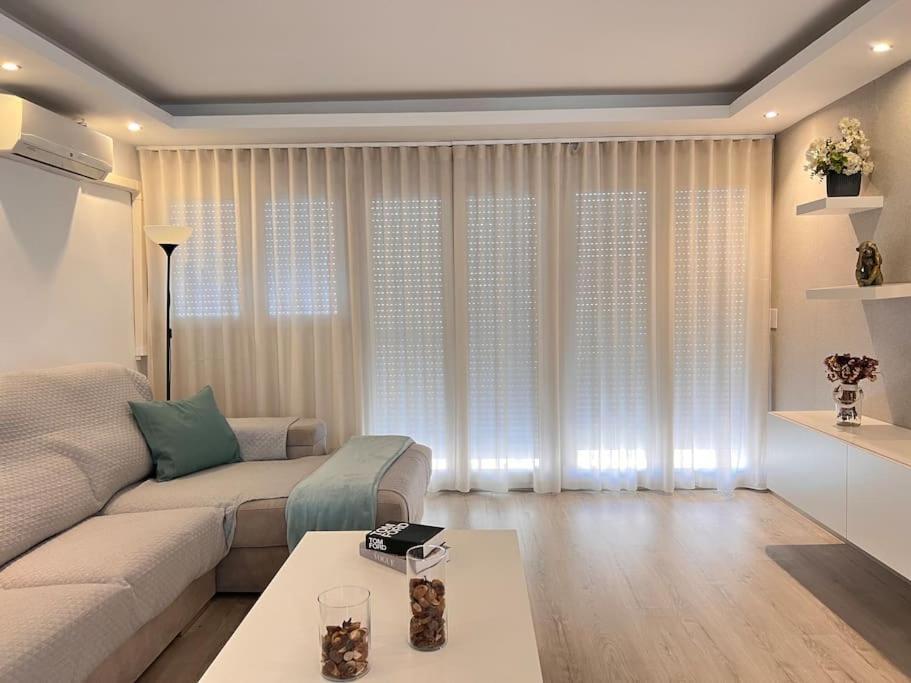 Apartamento Cafe & Mar. Malaga Ngoại thất bức ảnh